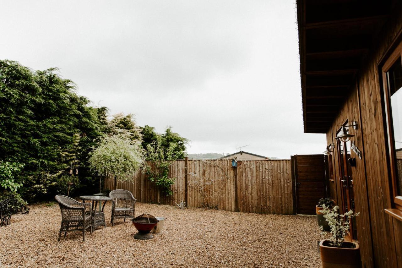 Fairview Farm Holiday Accommodation 14 Luxury Lodges, Cabins, Dog Friendly, Suitable For Couples, Families And Groups, Wedding Guests , Corporate Events, Sleeps 2-65 Guests In Ravenshead, Nottingham Near Sherwood Forest, Set In 88 Acres Exterior foto
